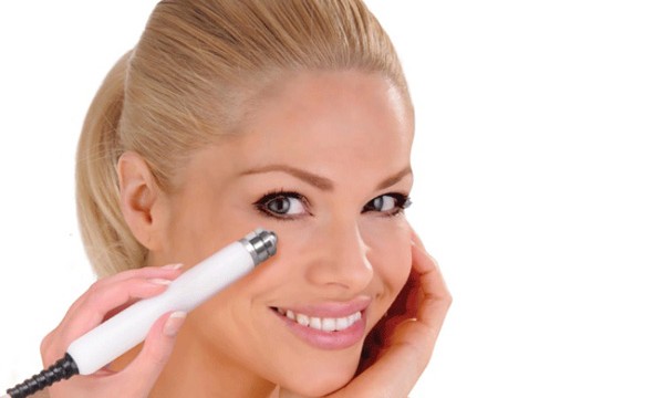 CACI eye revive, beauty salon edinburgh Scotland